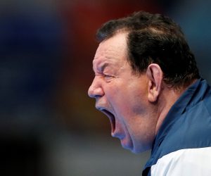 epa09639066 Croatia's head coach Nenad Sostaric reacts during the main round group IV match between Austria and Croatia at the 2021 World Women's Handball Championship in Torrevieja, eastern Spain, 12 December 2021.  EPA/Manuel Lorenzo