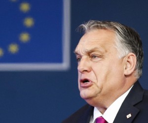 epa09643358 Hungary's Prime Minister Viktor Orban arrives for an EU Summit at the European Council building in Brussels, Belgium, 15 December 2021. EU leaders will try to rescue their outreach to five former Soviet republics of eastern Europe, all of which would-be partners undermined by Russian meddling and regional strife.  EPA/JOHANNA GERON / POOL