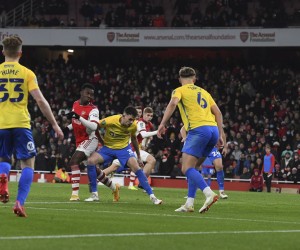 epa09653092 Arsenal's Edward Nketiah (2-L) scores the 4-1 goal during the English Carabao Cup quarter final between Arsenal FC and Sunderland AFC in London, Britain, 21 December 2021.  EPA/Facundo Arrizabalaga EDITORIAL USE ONLY. No use with unauthorized audio, video, data, fixture lists, club/league logos or 'live' services. Online in-match use limited to 120 images, no video emulation. No use in betting, games or single club/league/player publications