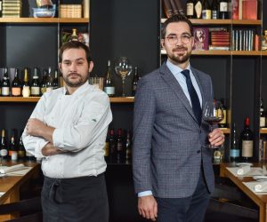 10.12.2021., Zagreb - Restoran ManO2. Chef Hrvoje Kroflin i vlasnik i sommelier Marko Rundek.

Photo Sasa ZinajaNFoto