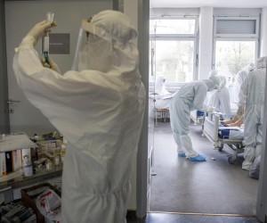 02.04.2021., Sarajevo, Bosna i Hercegovina - U sarajevskoj Opcoj bolnici ukupno je 186 hospitaliziranih usljed zaraze virusom Covid-19. Ukupno 10 pacijenata je na intenzivnoj njezi, a cetiri na respiratoru. 1. travnja je, nakon dugo vremena, bio prvi dan bez smrtnih slucajeva.rPhoto: Armin Durgut/PIXSELL