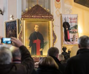 03.03.2018., Krasic -  Vjernici iz cijele Hrvatske dolaze na hodocasce povodom 20 godina proglasenja blazenim Alojzija Stepinca. 
Photo: Davor Puklavec/PIXSELL