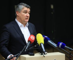 07.12.2021., Valpovo - Predsjednik Republike Zoran Milanovic sudjelovao je na svecanoj sjednici Gradskog vijeca Grada Valpova povodom obiljezavanja Dana Grada Valpova.