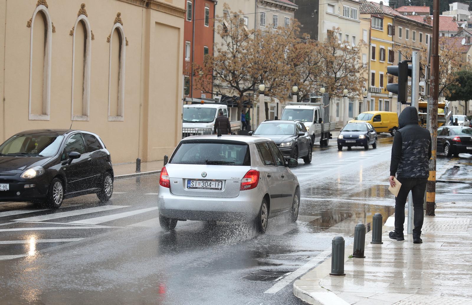 08.02.2021.,Sibenik - Promjenljivo i kisno vrijeme u Sibeniku.
Photo: Dusko Jaramaz/PIXSELL