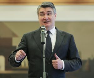 09.12.2021., Zagreb - Predsjednik Republike Hrvatske Zoran Milanovic dao je izjavu medjima. Photo: Robert Anic/PIXSELL