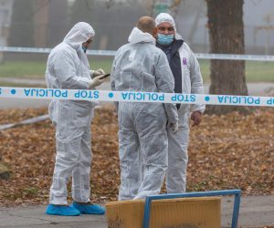 12.11.2021., Ladimirevci - U centru sela u mjestu Ladimirevci kod Osijeka nepoznati pocinitelj eksplozivnom napravom raznio je bankomat koji se nalazio na trgovini. Djelatnici PU osjecko baranjske odradju ocevid.