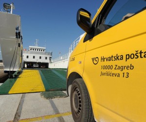 13.04.2015., Sibenik - Dostava poste na otoke. Photo: Hrvoje Jelavic/PIXSELL
