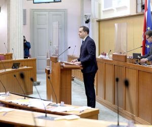 13.12.2021., Zagreb - Sabor 9. sjednicu nastavlja raspravom o Konacnom prijedlogu zakona o sprjecavanju sukoba interesa. Zakon u Saboru brani ministar Ivan Malenica.
Photo: Patrik Macek/PIXSELL