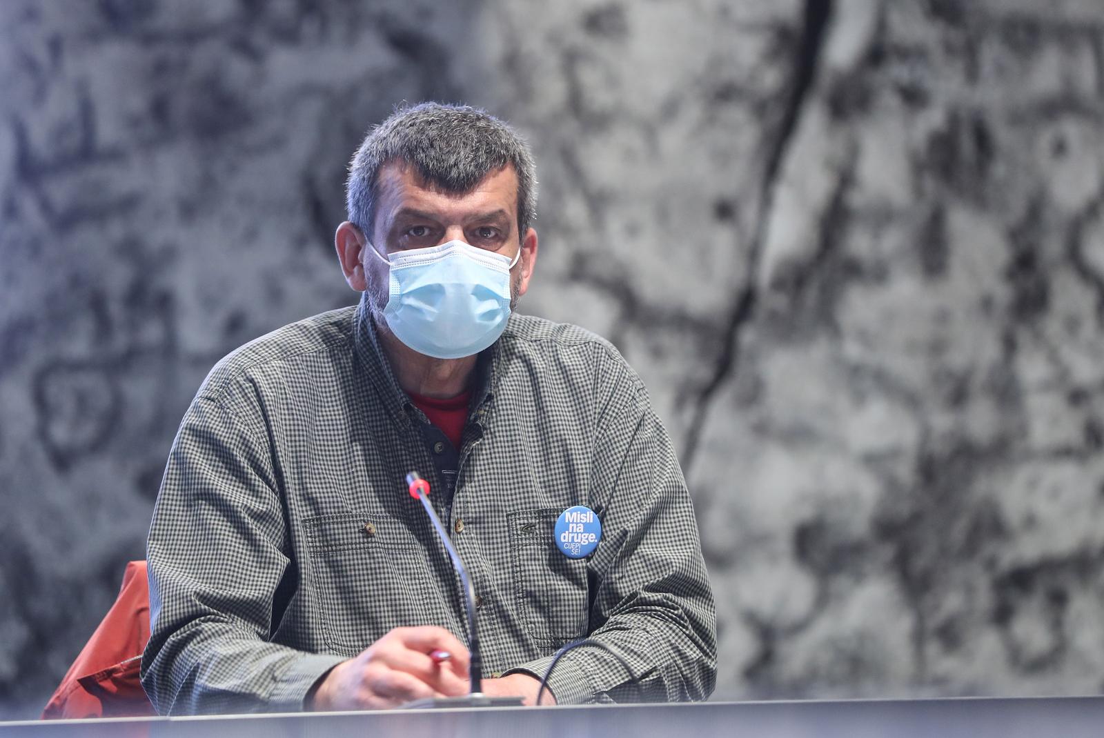 14.05.2021., Zagreb - Konferencija za medije Nacionalnog stozera civilne zastitite.  Bernard Kaic, voditelj Službe za epidemiologiju zaraznih bolesti HZJZ.

Photo: Zeljko Lukunic/PIXSELL