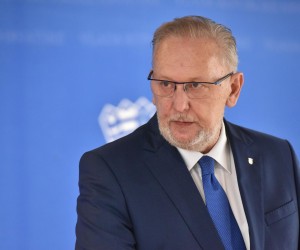 15.12.2021., Zagreb - Potpredsjednik Vlade i ministar unutarnjih poslova Davor Bozinovic dao je izjavu medjima nakon zavrsene sjednice Vlade Republike Hrvatske u Nacionalnoj i sveucilisnoj knjiznici.   Photo: Davorin Visnjic/PIXSELL