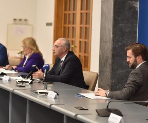 15.12.2021., Zagreb - U velikoj dvorani Ministarstva gospodarstva i odrzivog razvoja odrzana je konferencija za medije predstavljeni su predstojeci javni pozivi i natjecaji Fonda za zastitu okolisa i energetsku ucinkovitost. Na konferenciji su takodjer predstavljeni rezultati Javnog poziva za energetsku obnovu obiteljskih kuca. Ministar gospodarstva i odrzivog razvoja Tomislav Coric