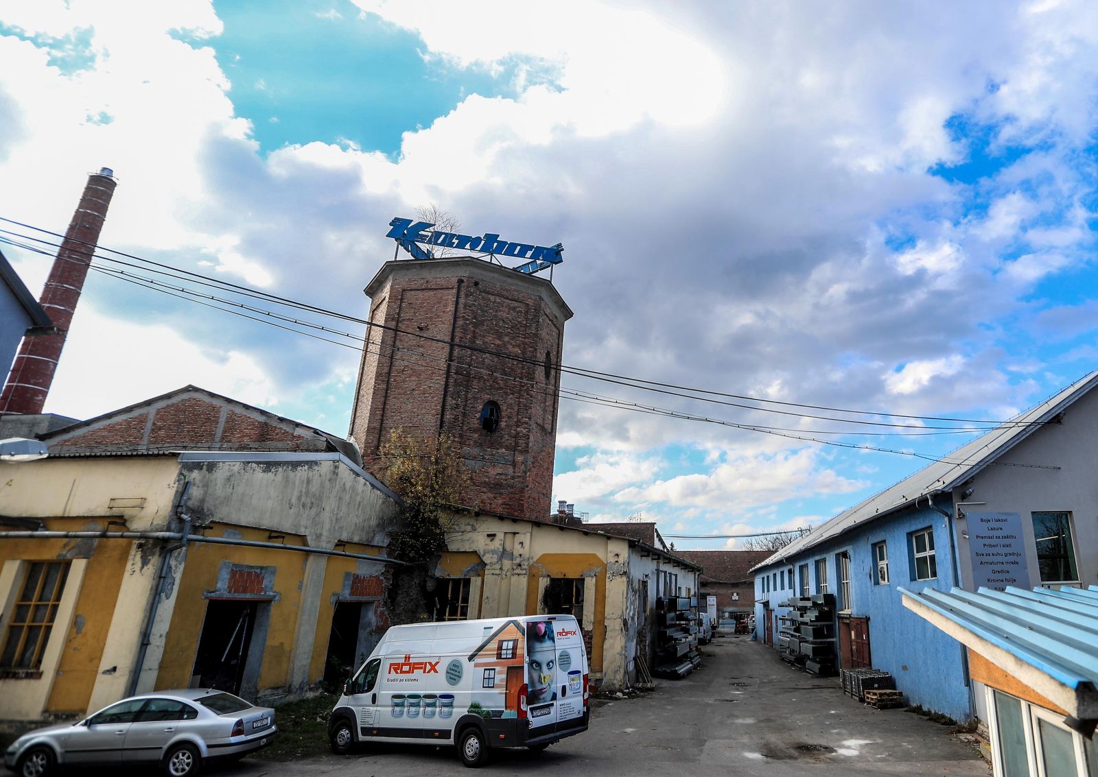 Zaprešić: Tvornica Karbon 16.11.2018., Zapresic - Tvornica Karbon Zapresic d.o.o -   Proizvodnja boja, lakova i slicnih premaza, grafickih boja i kitova.rPhoto: Slavko Midzor/PIXSELL