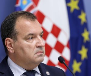 16.11.2021., Zagreb - Ministar zdravstva Vili Beros odrzao je u Banskim dvorima konferenciju za medije.