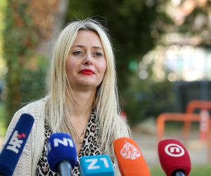 20.10.2021., Zagreb - Ivana Pavic Simetin, zamjenica ravnatelja Hrvatskoj zavoda za javno zdravstvo, komentirala je trenutnu epidemiolosku situaciju s obzirom na veliki porast novozarazenih. Photo: Goran Stanzl/PIXSELL