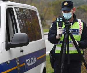 20.11.2020., Boraja - Policijska akcija nadzora brzine na podrucju cijele Sibensko-kninske zupanije.
Photo: Hrvoje Jelavic/PIXSELL