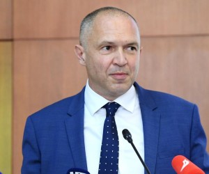 21.06.2021., Zagreb - U KBC Sestre milosrdnice odrzana je sjednica Upravnog vijeca s temom izbora ravnatelja KBC Sestre milosrdnice. Novoizabrani ravnatelj KBC-a Sestre milosrdnice Davor Vagic obratio se medijima. Photo: Marko Lukunic/PIXSELL
