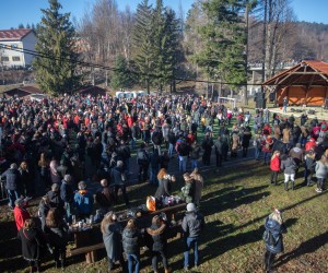 31.12.2021., Fuzine  - Tradicionalni docek Nove godine u podne u Fuzinama. Photo: Nel Pavletic/PIXSELL