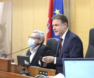08.12.2021., Zagreb - Sabor 9. sjednicu nastavlja glasovanjem o proracunu za 2022. godinu. Zastupnici ce glasovati o svakom podnesenom amandamnu koji je Vlada odbila., a tek onda o cjelokupnom proracunu.