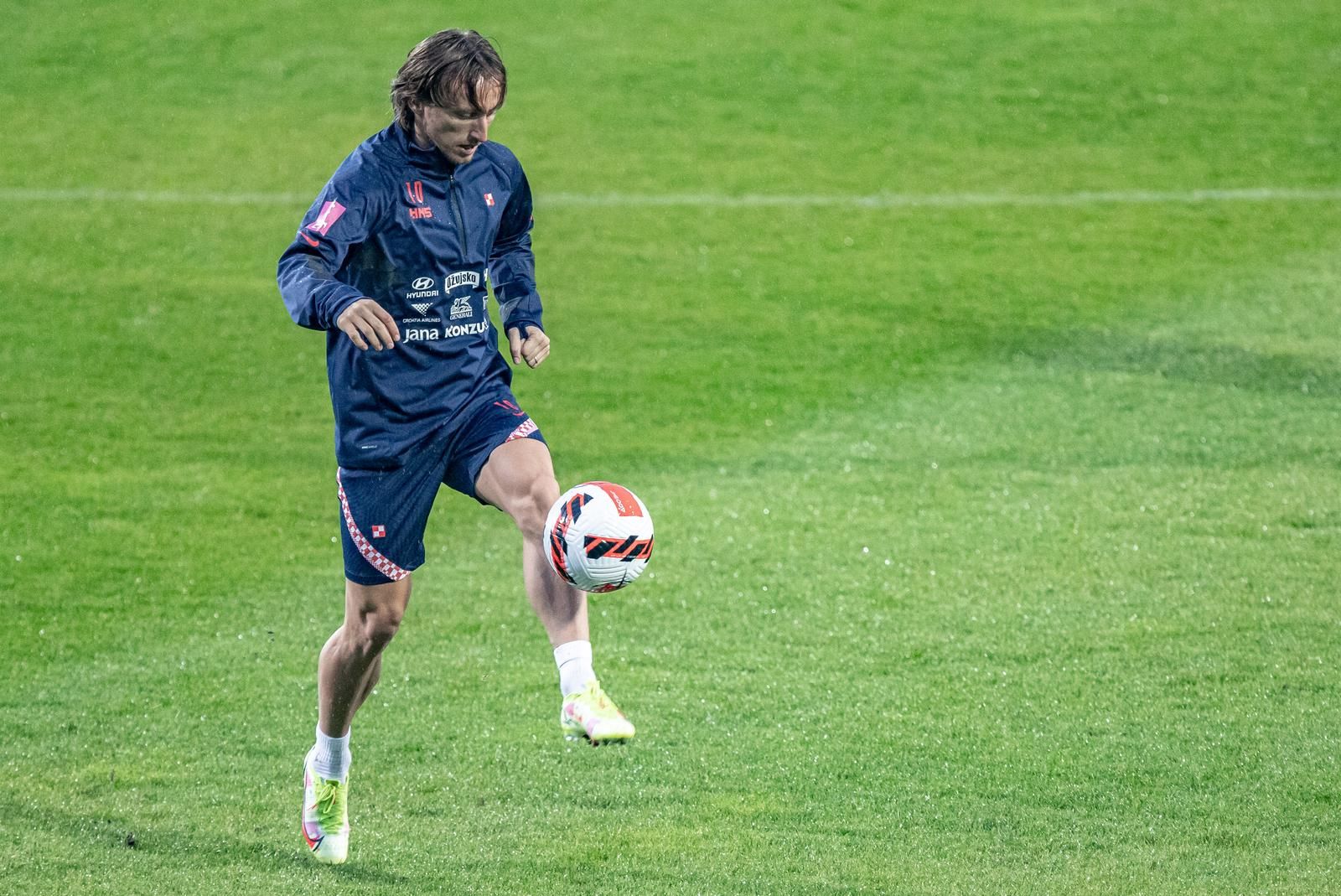 10.10.2021., Osijek - Trening hrvatske nogometne reprezentacije uoci kvalifikacijske utakmice za odlazak na SP 2022. godine u Katar protiv Slovacke.  Luka Modric