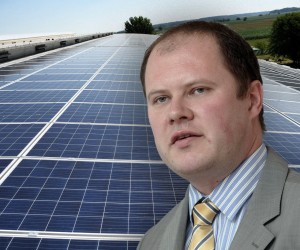 10.07.2020., Koprivnica - U sklopu projekta 'Zelena Koprivnica' otvorene su solarne elektrane na Gradskim bazenima Cerine vrijedne 750.000 kuna. Solarne ploce na krovu zgrade nazena donijeti ce znacajne ustete na rezijama. rPhoto:Damir Spehar/PIXSELL