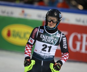 Zagreb, 04.01.2022. - Leona Popović (Hrvatska) u ciljnoj ravnini nakon druge vožnje ženske slalomske utrke Audi FIS World Cup "Snow Queen Trophy" 2022 na zagrebačkom Sljemenu.
foto HINA/ Damir SENČAR/ ml