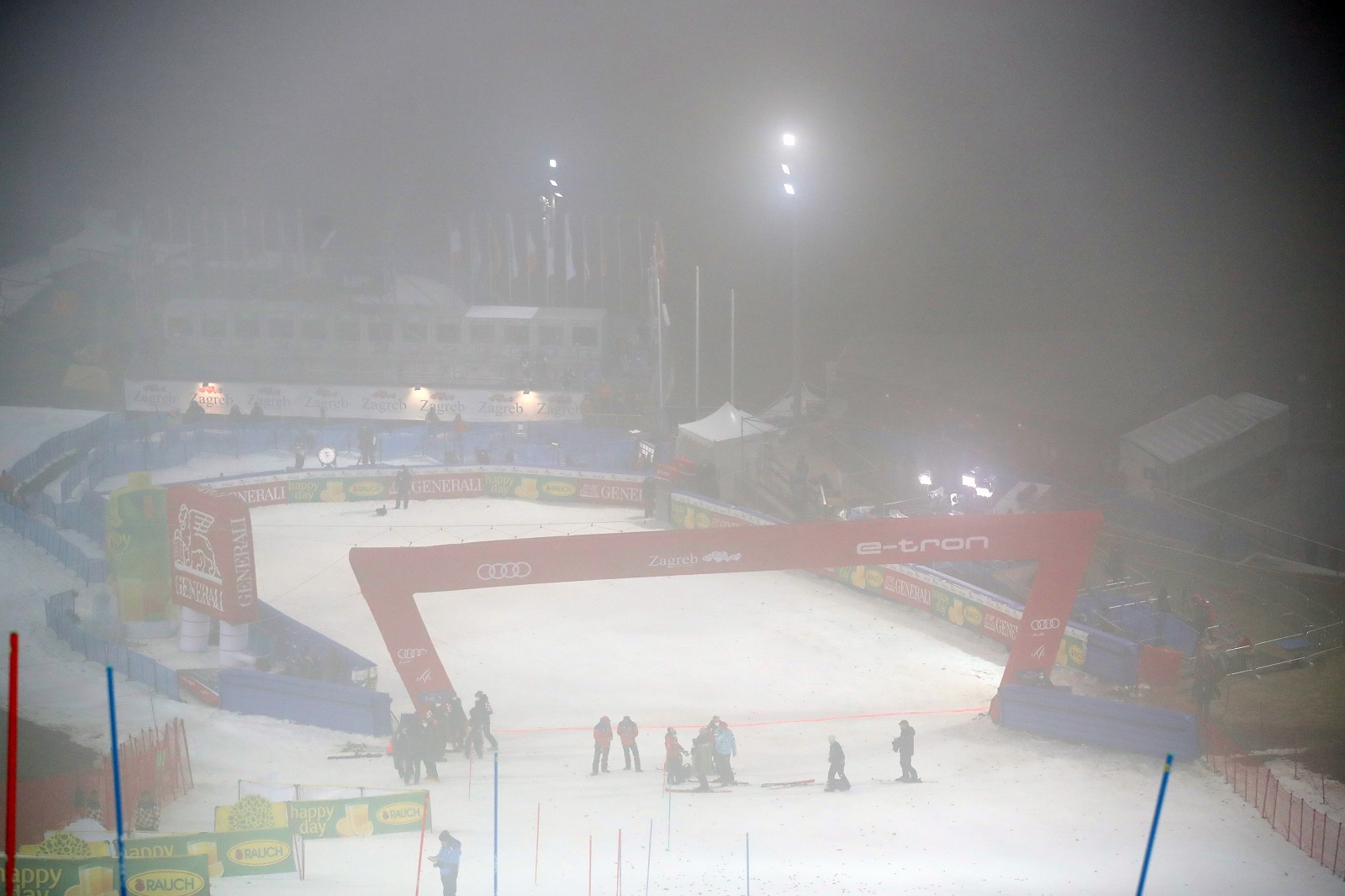 Zagreb, 05.01.2022 - Pripreme pred poèetak Audi FIS World Cup "Snow Queen Trophy" 2022 na zagrebaèkom Sljemenu. 
foto HINA/ Damir SENÈAR/ ua