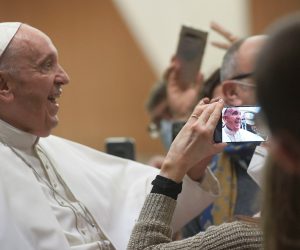 epa09667938 A handout picture provided by the Vatican Media shows Pope Francis (L) during his weekly General Audience in Paul VI Hall, at the Vatican City, 05 January 2022.  EPA/VATICAN MEDIA HANDOUT  HANDOUT EDITORIAL USE ONLY/NO SALES