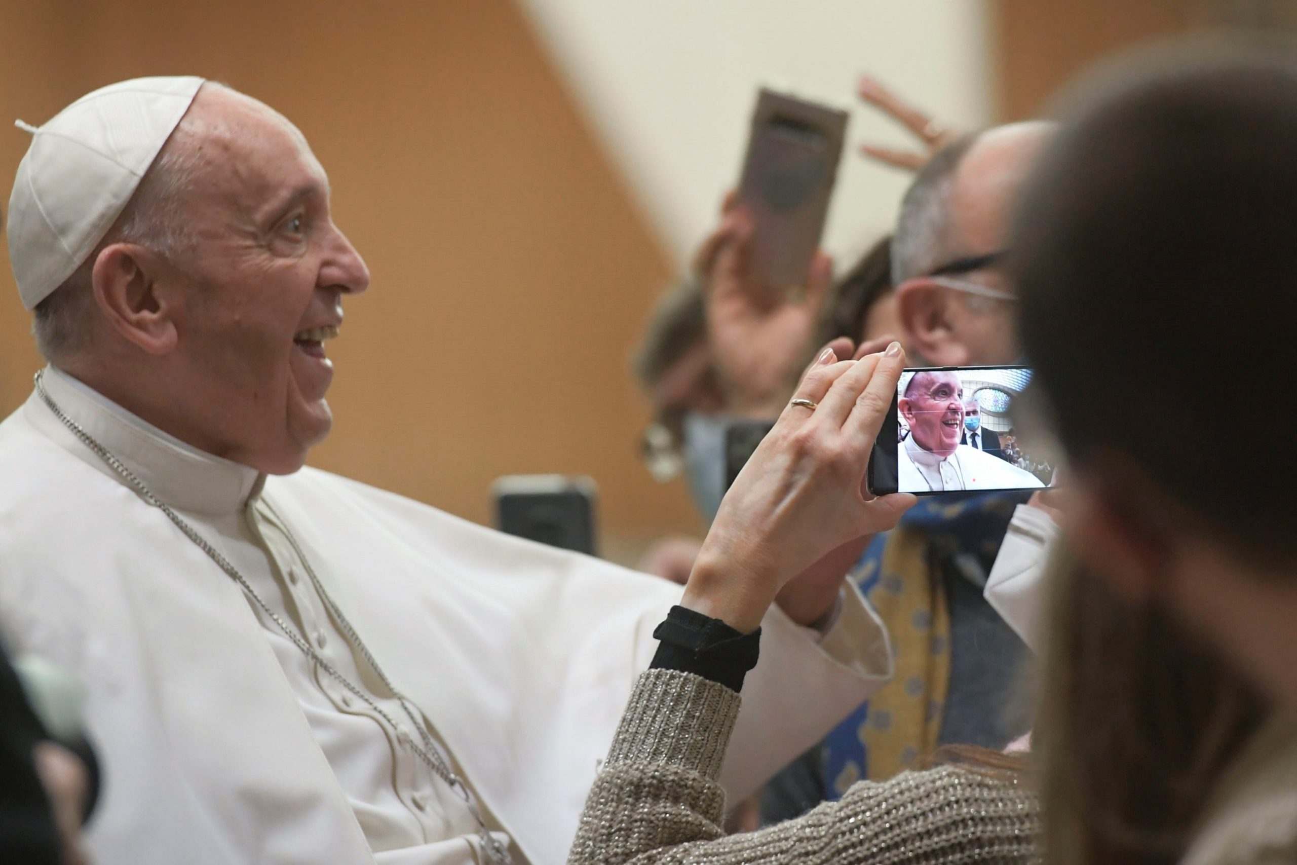 epa09667938 A handout picture provided by the Vatican Media shows Pope Francis (L) during his weekly General Audience in Paul VI Hall, at the Vatican City, 05 January 2022.  EPA/VATICAN MEDIA HANDOUT  HANDOUT EDITORIAL USE ONLY/NO SALES