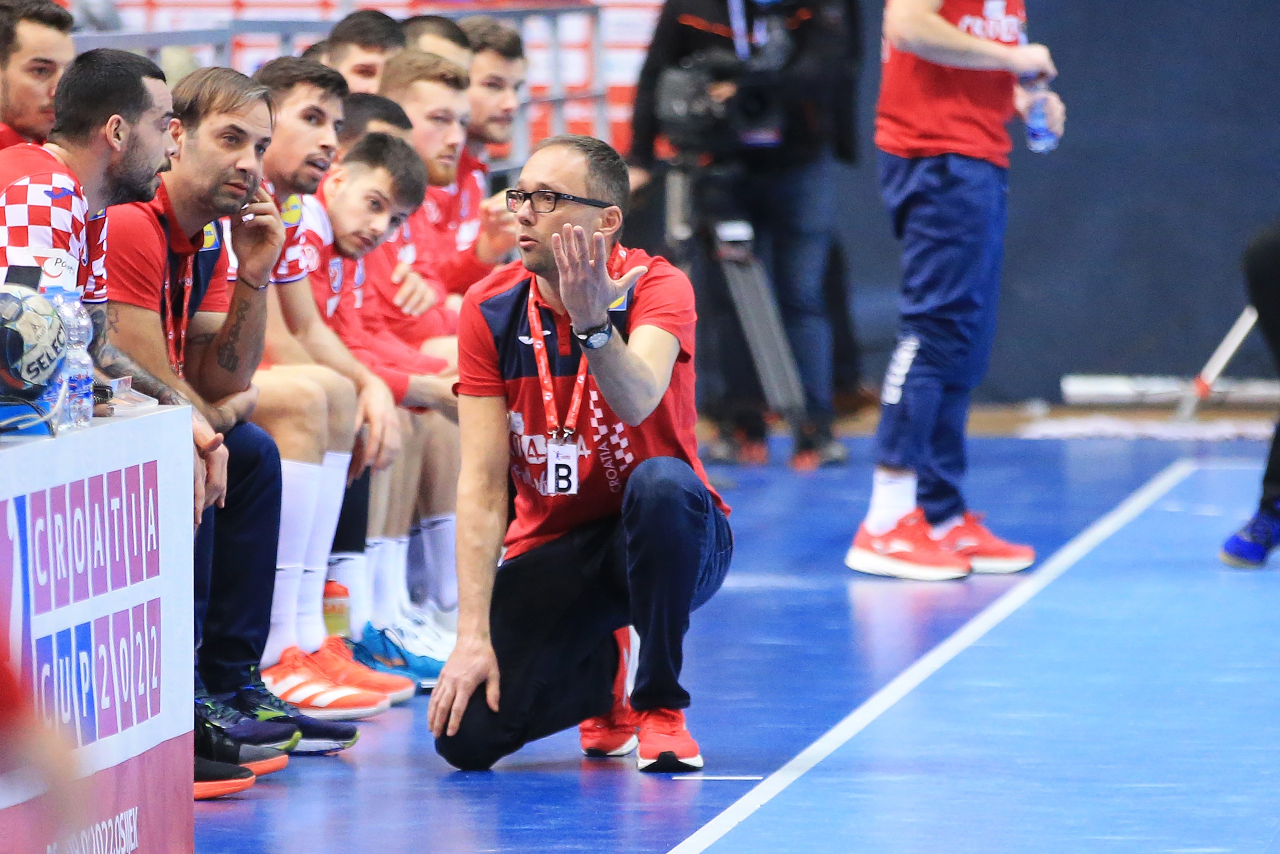 Osijek.Hrvatska.07.01.2022.Dvorana Gradski vrt. Croatia cup 2022. Prijateljska utakmica 2 Kola.Hrvatska-Rusija
Na fotografiji:Hrvoje Horvat,Ivano Balic
Foto:Marko Mrkonjic