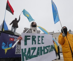 epa09675415 Ukrainians and activists from different counties of the former Soviet Union attend the 'Say No to Putin' rally in downtown Kiev, Ukraine, 09 January 2022. People gathered to show their support to protesters in Kazakhstan and to protest against the politics of Russia, which they accuse of trying to regain control of the former Soviet republics.  EPA/SERGEY DOLZHENKO