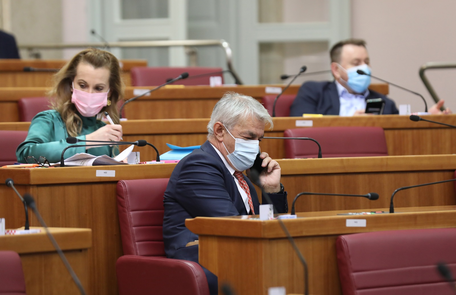 Zagreb, 26.01.2022 - Nastavak 10. sjednice Hrvatskoga sabora koja je započela raspravom o Konačnom prijedlogu zakona o izmjenama i dopunama Zakona o tržištu rada. mir BULJUBAŠIĆ/ abu
