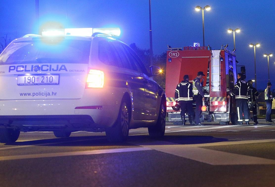 02.04.2017., Zagreb - Nalet osobnog automobila na pjesakinju na zebri u Vatikanskoj ulici. Policija obavlja ocevid. rPhoto: Zeljko Lukunic/PIXSELL
