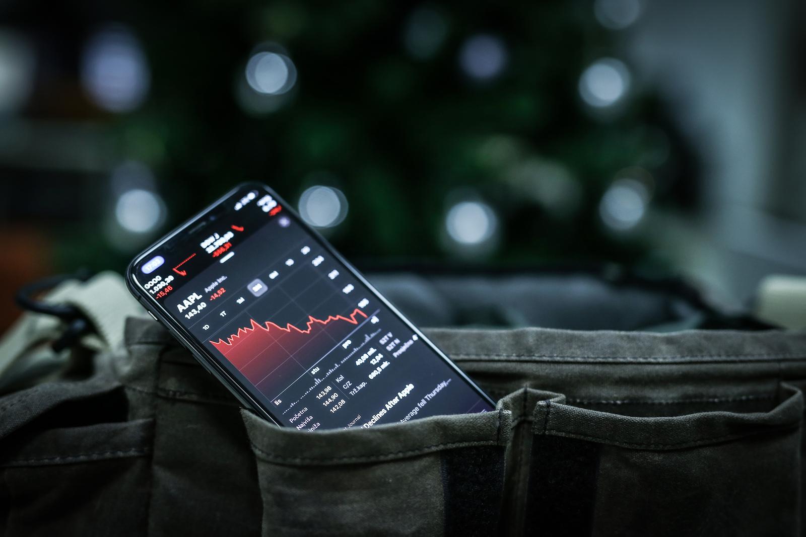 Zbog loše prodaje iPhone-a tržišna vrijednost Apple-a smanjila se za 55 milijardi dolararr 03.01.2019., Zagreb - Zbog lose prodaje iPhone-a trzisna vrijednost Apple-a smanjila se za 55 milijardi dolara. rrPhoto: Igor Soban/PIXSELL