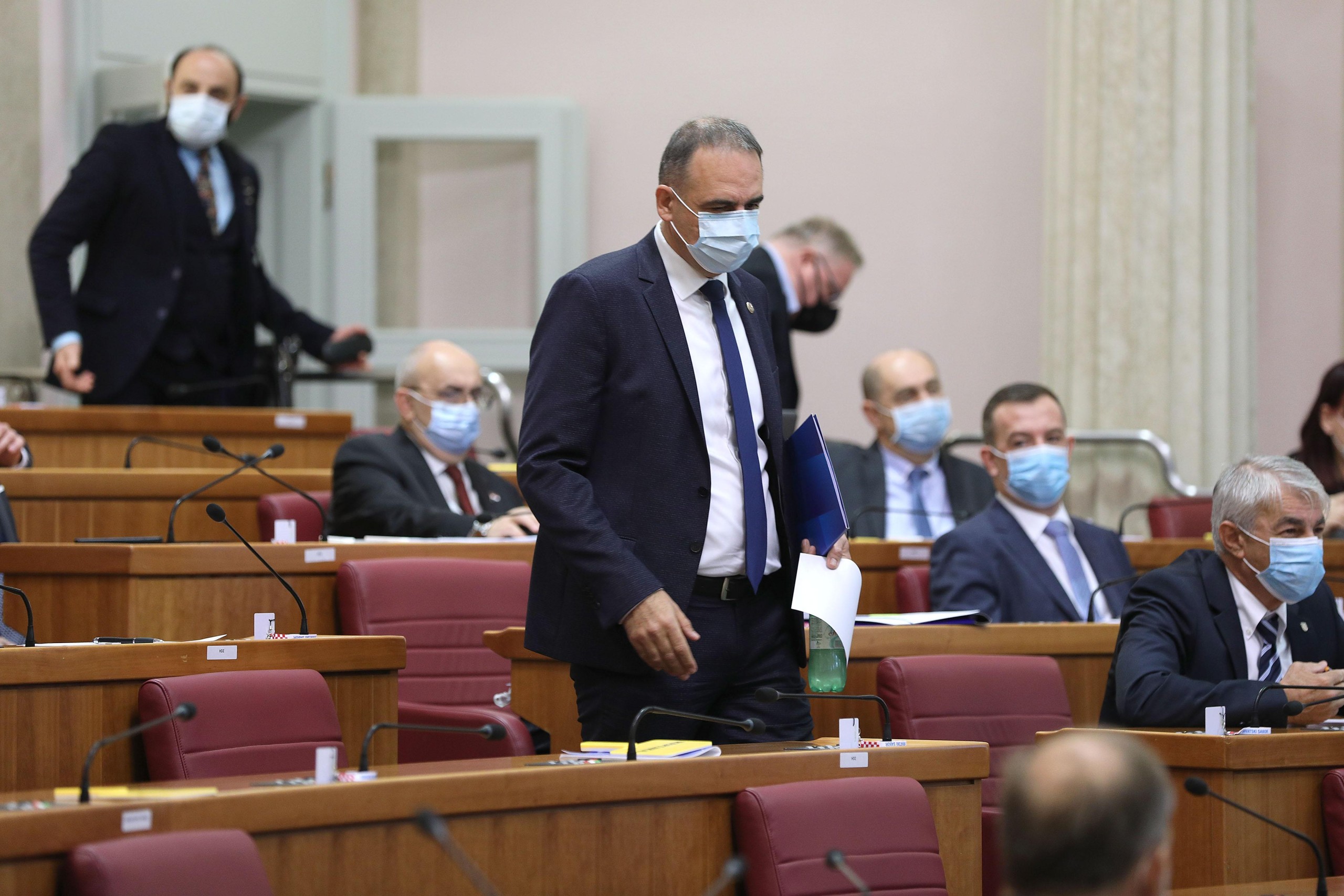 03.11.2021., Zagreb - Sabor 8. sjednicu nastavlja  raspravom o Izmjenama i dopunama Drzavnog proracuna Republike Hrvatske za 2021. godinu i projekcijama za 2022. i 2023. godinu. Mario Kapulica Photo: Patrik Macek/PIXSELL