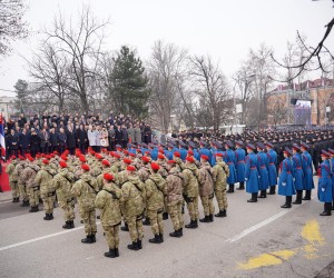 09.01.2022., Banja Luka, Bosna i Hercegovina - Svecani defile povodom proslave Dana Republike Srpske od Narodnog kazalista RS do Trga Krajine. Photo: Dejan Rakita/PIXSELL
