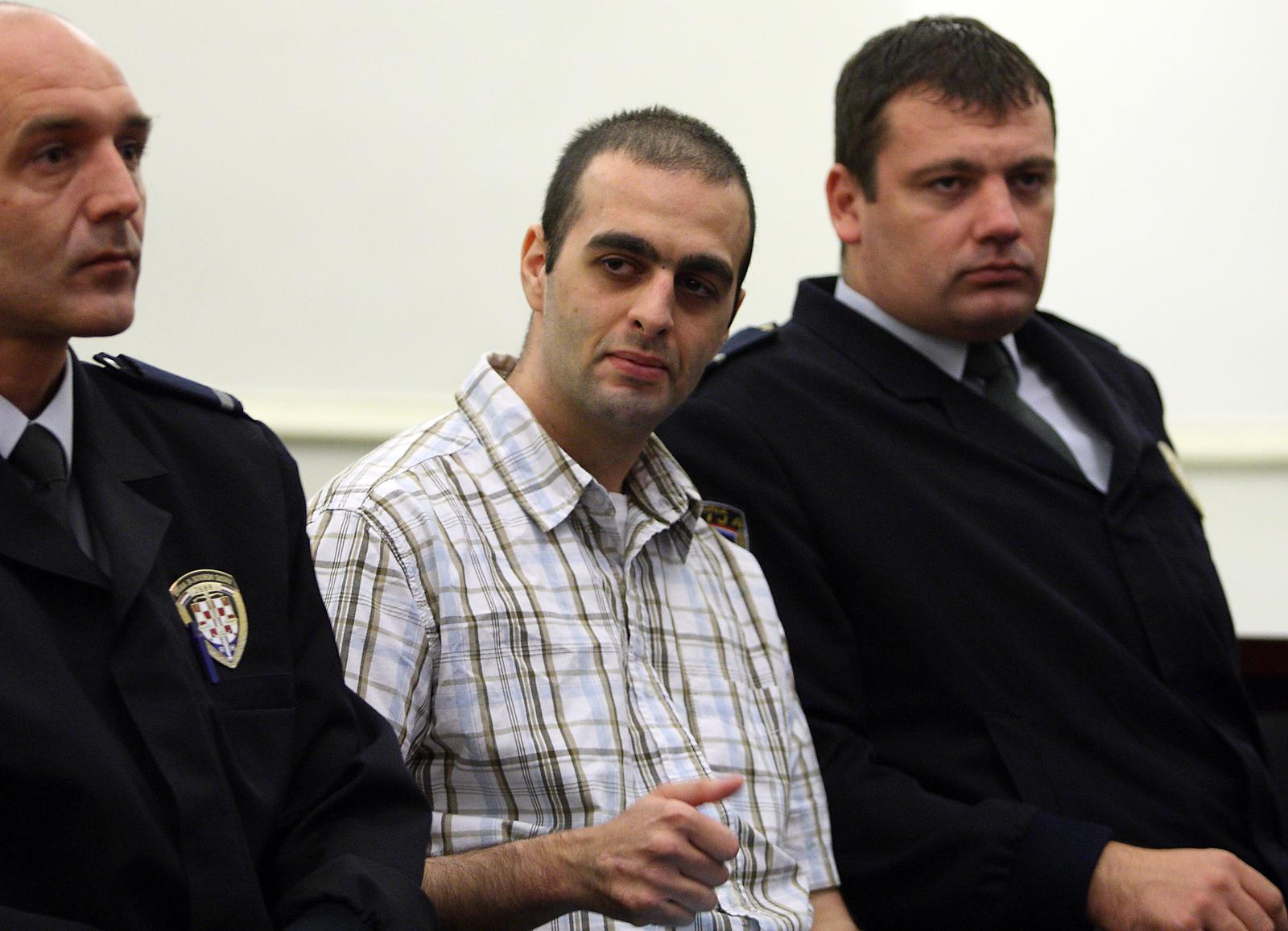 21.09.2010., Zagreb - Nastavak sudjenja Robertu Matanicu i drugima za ubojstvo novinskog izdavaca Ive Pukanica. Optuzeni Amir Mafalani. rPhoto: Jurica Galoic/PIXSELL