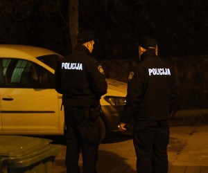 11.01.2022., Zagreb - Malo prije 18 sati nepoznati pljackas opljackao je poslovnicu Hrvatske poste u zagrebackom naselju Markusevec. Photo: Slaven Branislav Babic/PIXSELL