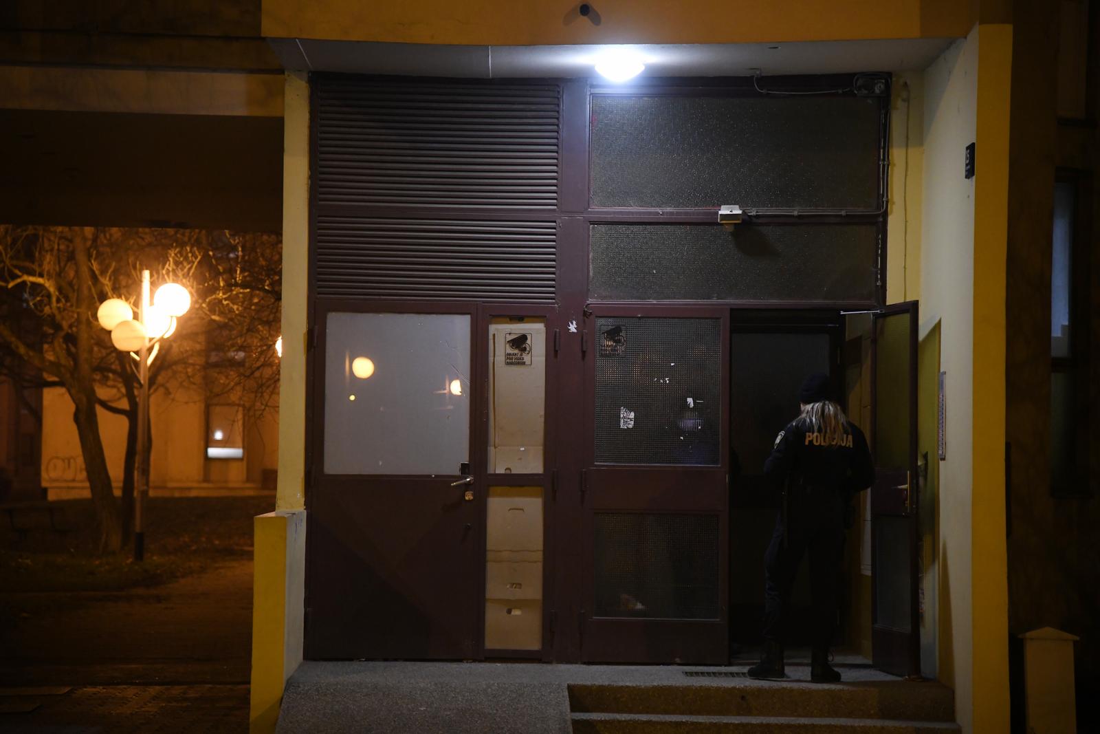 Talacka kriza u zagrebackim Dugavama zavrsena. Muskarca privela policija, ozlijedenih nema.  Photo: Josip Regovic/PIXSELL