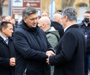 18.11.2021., Vukovar - Obiljezavanje 30. obljetnice vukovarskog stradanja pod nazivom Dan sjecanja na zrtvu Vukovara 1991.- 2021. Zoran Milanovic, Andrej Plenkovic  Photo: Davor Javorovic/PIXSELL