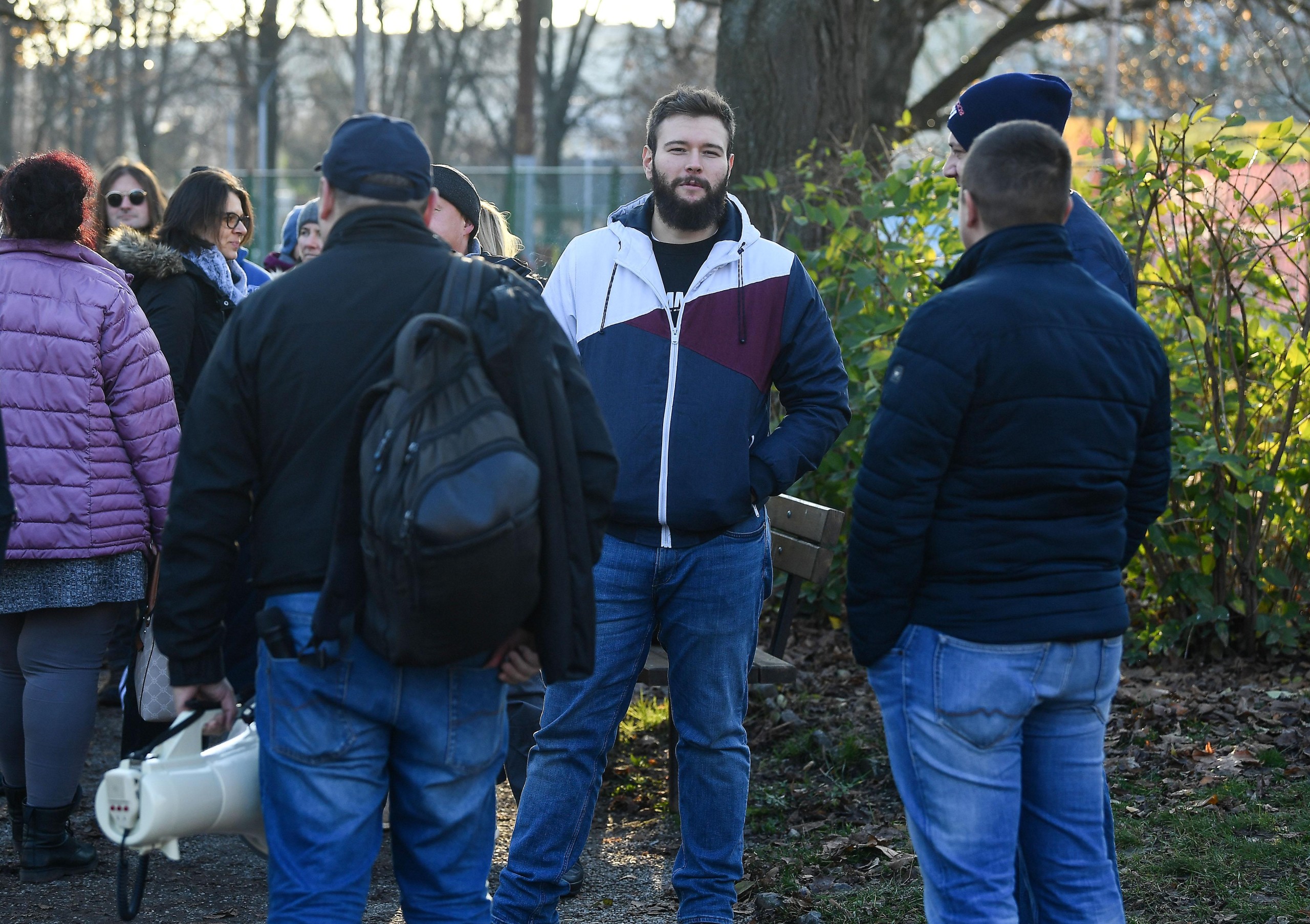 18.12.2021., Zagreb - Prosvjed protiv epidemioloskih mjera i covid potvrda na Trgu Francuske Republike.  Photo: Marko Lukunic/PIXSELL