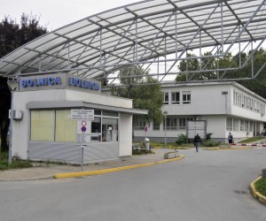 25.09.2013., Vinkovci - Sanacijski upravitelj tjera Udrugu Drustvo Nasa djeca iz Opce bolnice gdje su uredili i opremili igraonicu za male pacijente koji tamo igrom skracuju bolnicke dane."nPhoto: Goran Ferbezar/PIXSELL