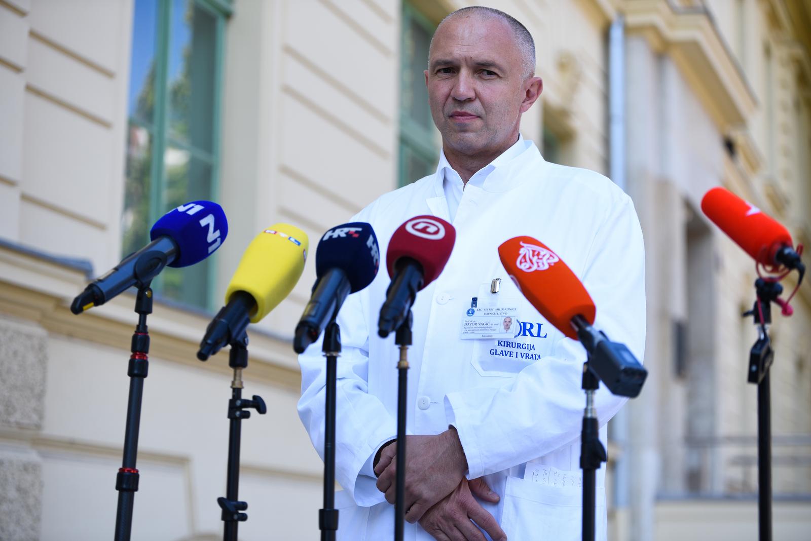 25.09.2021., Zagreb - Ispred KBC Sestre milosrdnice medijima se obratio ravnatelj Davor Vagic vezano uz dravstveno stanje oca koji je nocas ubio svoje troje djece te se pokusao otrovati.rrPhoto: Bruno Fantulin/PIXSELL