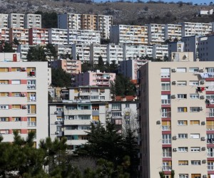 Rijeka: Stambene zgrade u gradskom naselju Gornja Vežica 27.02.2019., Rijeka -Stambene zgrade u gradskom naselju Gornja Vezica.rPhoto: Goran Kovacic/PIXSELL