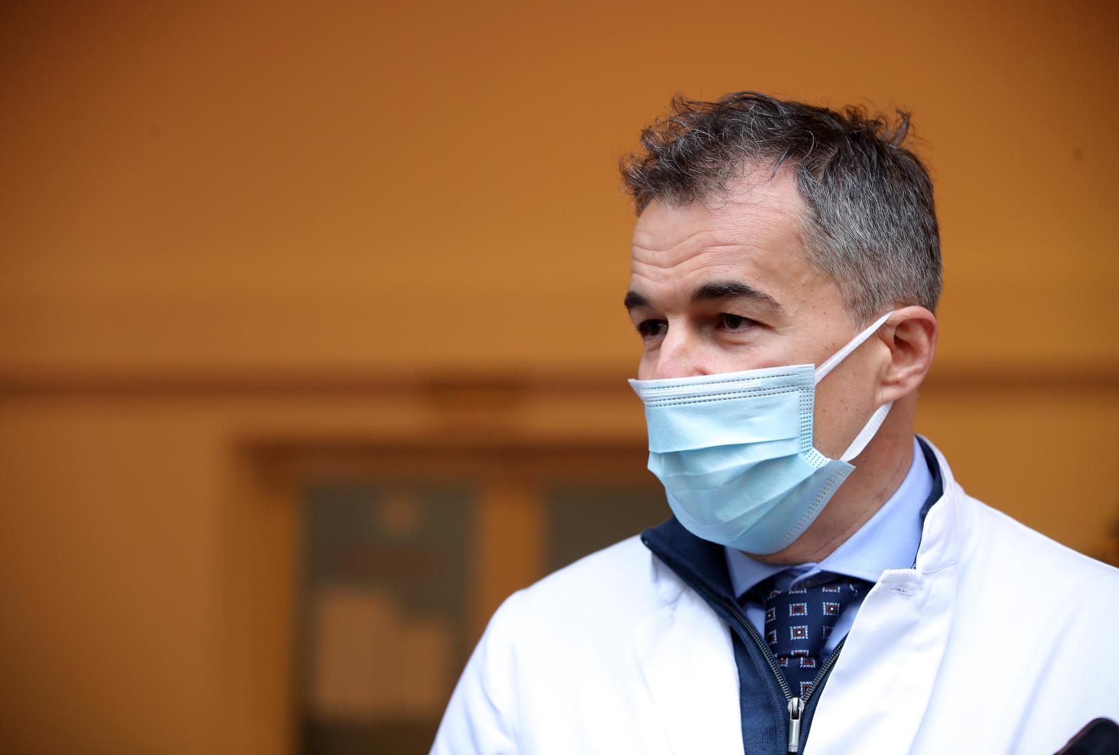 27.12.2020., Zagreb - U Domu za starije osobe Tresnjevka protiv virusa SARS-CoV-2 cijepljena je prva osoba u Hrvatskoj. Lijecnik Miroslav Hanzevacki.rrPhoto: Goran Stanzl/PIXSELL