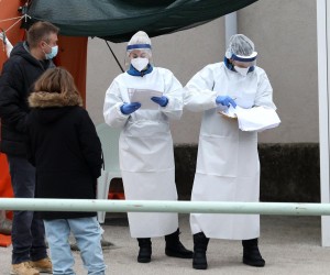 28.01.2022.,Sibenik-Jucerasnji broj vise od 400 pozitivnih na COVID-19 nije znacajno utjecao na povecanje odaziva osoba na testiranje.
 Photo: Dusko Jaramaz/PIXSELL
