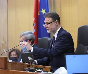 28.01.2022., Zagreb - Zastupnici su u nastavku sjednice minutom sutnje odali pocast preminulom trecem predsjedniku Sabora Nedjeljku Mihanovicu.  Photo: Patrik Macek/PIXSELL