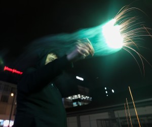 27.12.2019., Zagreb - Petarde, rakete, topovski udari, sve je to uobicajeno tijekom blagdana. Zbog neopreznog koristenja, upravo su djeca najcesce zrtve strasnih opeklina ili cak amputacija. Po zakonu, rukovanje petardama dopusteno je punoljetnim osobama u razdoblju od 27. prosinca do 01. sijecnja. rPhoto: Borna Filic/PIXSELL