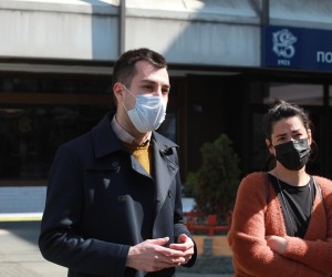 29, March, 2021, Belgrade - In front of the City administration, a press conference was held by the representatives of the initiative Let's Not Drown Belgrade (Ne davimo Beograd) on the occasion of submitting objections to the plan for the construction of a business-residential complex on the site of the park on Slavija. Dobrica Veselinovic, Irena Fiket. Photo: Milos Tesic/ATAImagesrr29, mart, 2021, Beograd - Ispred Gradske uprave odrzana je konferencija za novinare predstavnika inicijative Ne davimo Beograd povodom podnosenja primedbi na plan za izgradnju poslovno-stambenog kompleksa na mestu parka na Slaviji. Photo: Milos Tesic/ATAImages