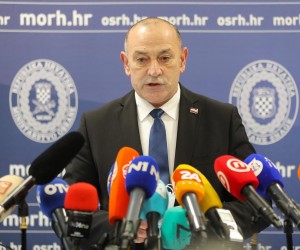 29.12.2021., Petrinja - Sjednica Stozera civilne zastite za otklanjanje posljedica katastrofe uzrokovane potresom u Vojarni pukovnik Predrag Matanovic u Petrinji. Photo: Robert Anic/PIXSELL