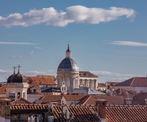 13.12.2021., Stara gradska jezgra, Dubrovnik - Gradski kadrovi. Konacno sunce nakod dugotrajnog kisnog perioda. Photo: Grgo Jelavic/PIXSELL